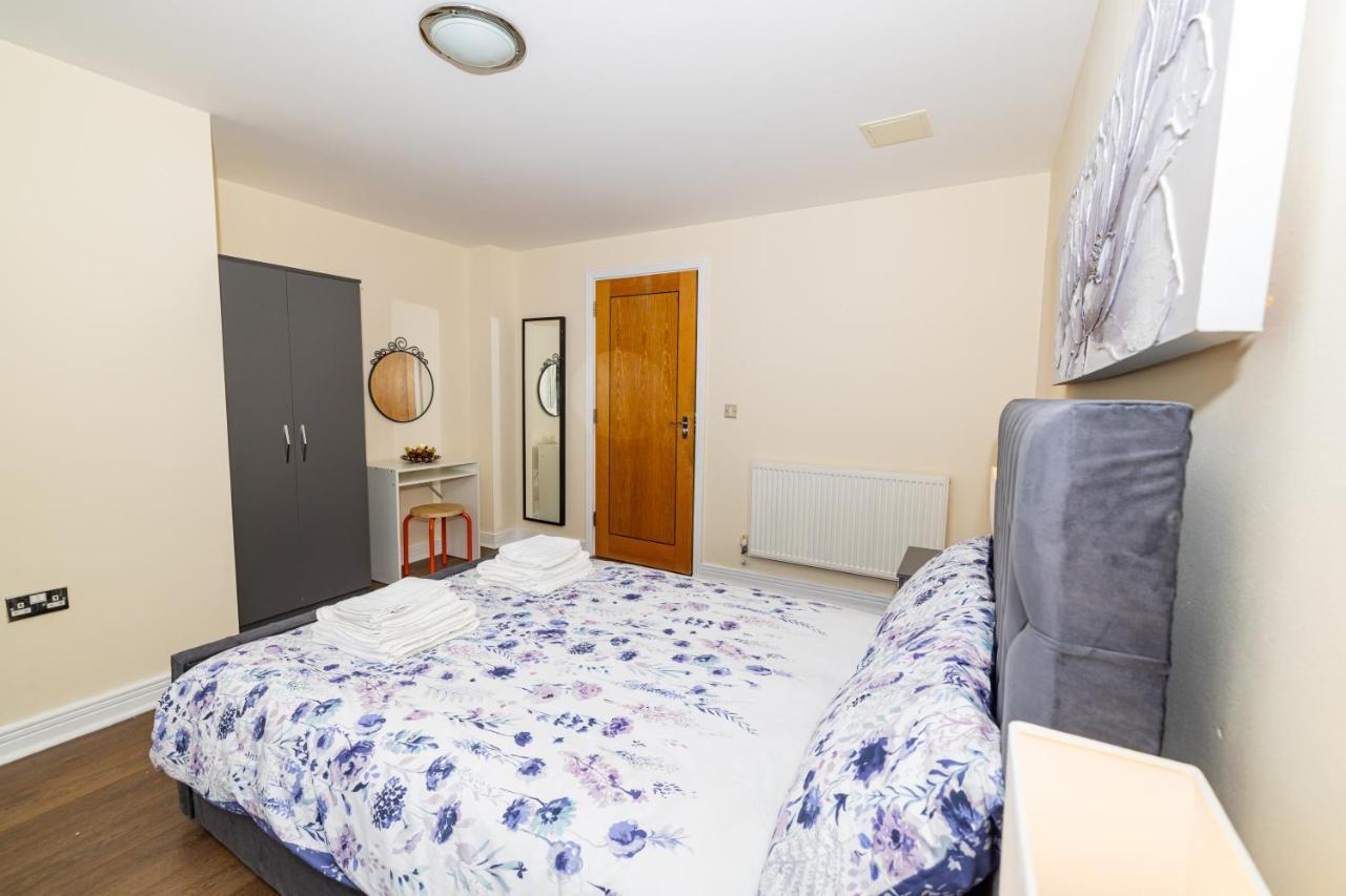 Two Bed Apartment Near Canary Wharf Londen Buitenkant foto