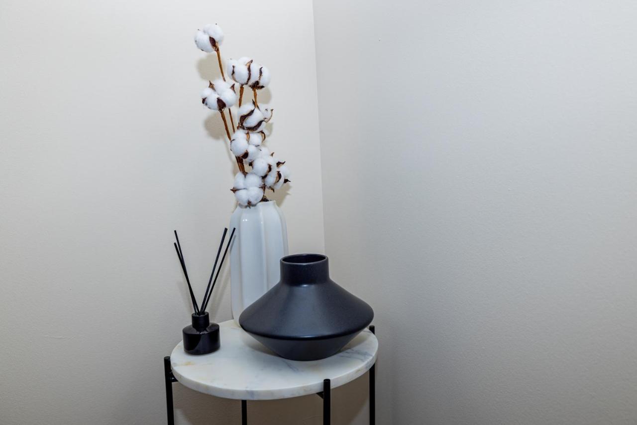 Two Bed Apartment Near Canary Wharf Londen Buitenkant foto