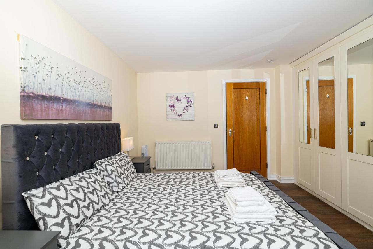Two Bed Apartment Near Canary Wharf Londen Buitenkant foto