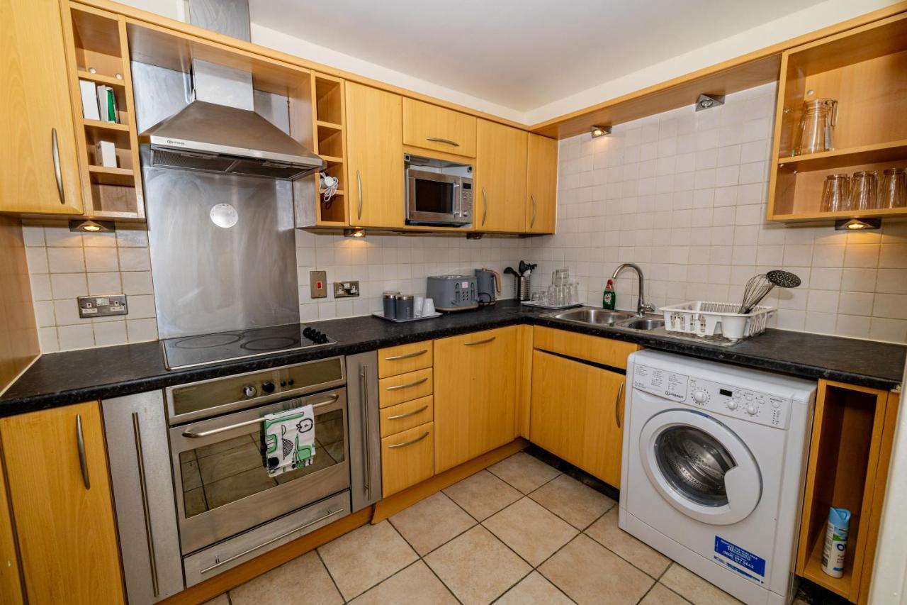 Two Bed Apartment Near Canary Wharf Londen Buitenkant foto