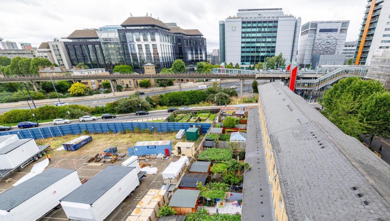 Two Bed Apartment Near Canary Wharf Londen Buitenkant foto