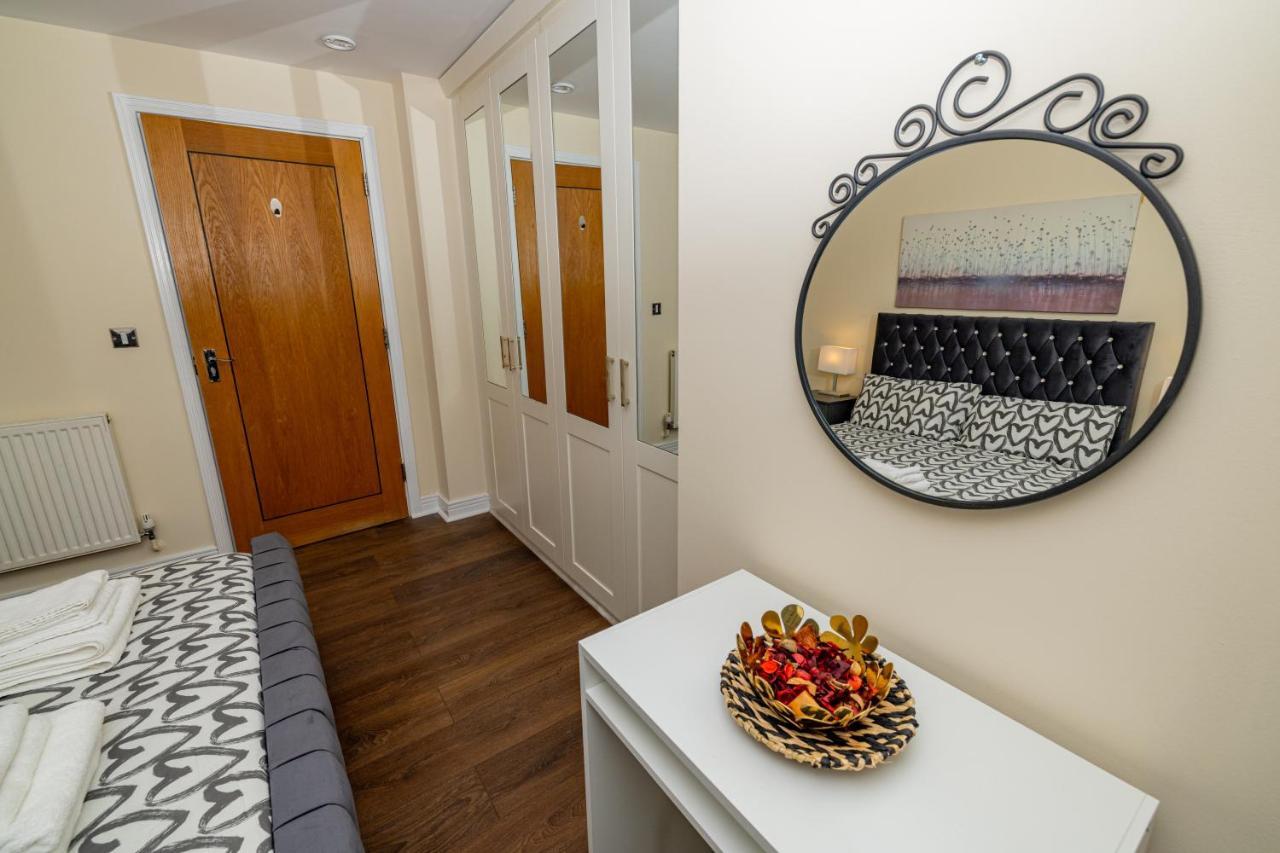Two Bed Apartment Near Canary Wharf Londen Buitenkant foto